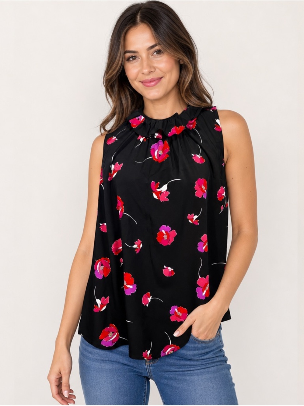 CeCe
Floral Ruffle Neck
Sleeveless Blouse
Medium